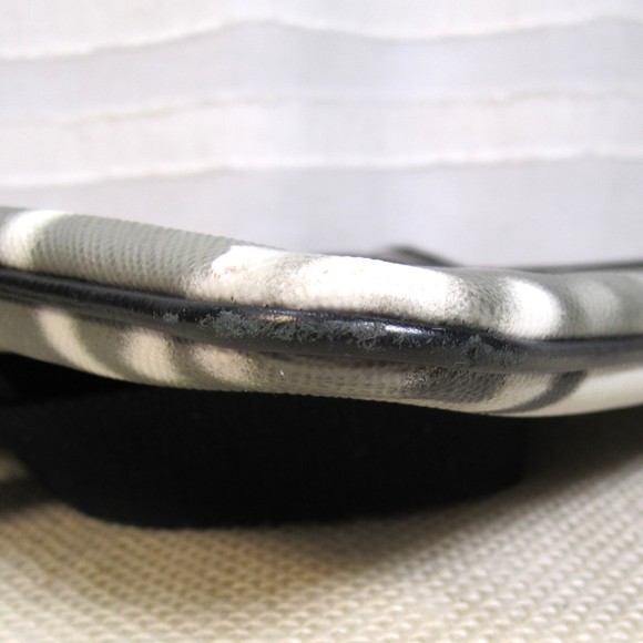 L.A.M.B. Signature Crossbody in Gray/White Watercolor Stencil - Gwen Stefani - Picture 10 of 14